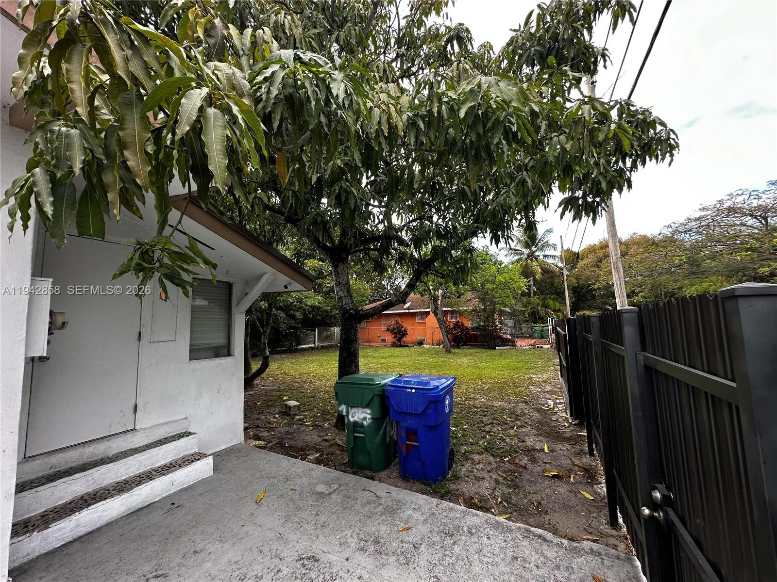 105 NW 31st St, Miami FL 33127