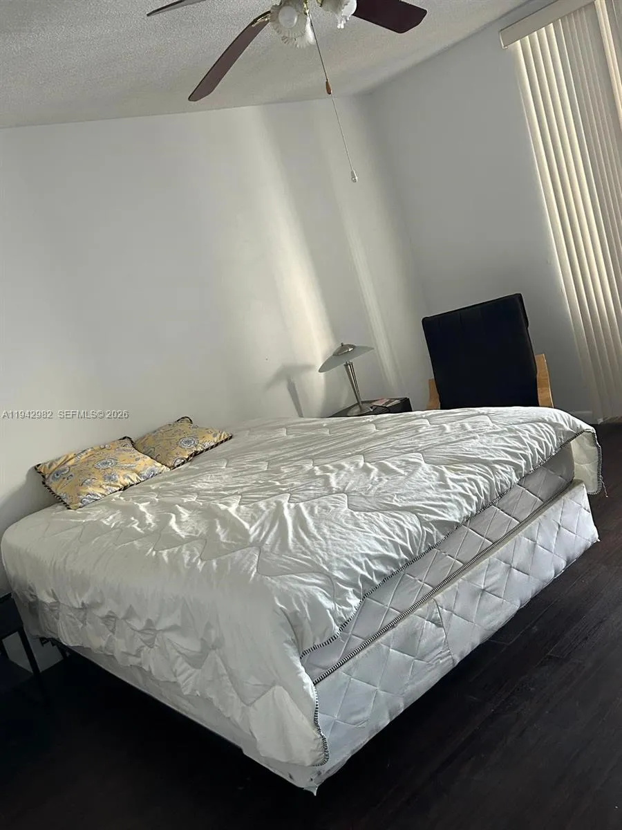 1150 NE 191st St # 45, Miami FL 33179