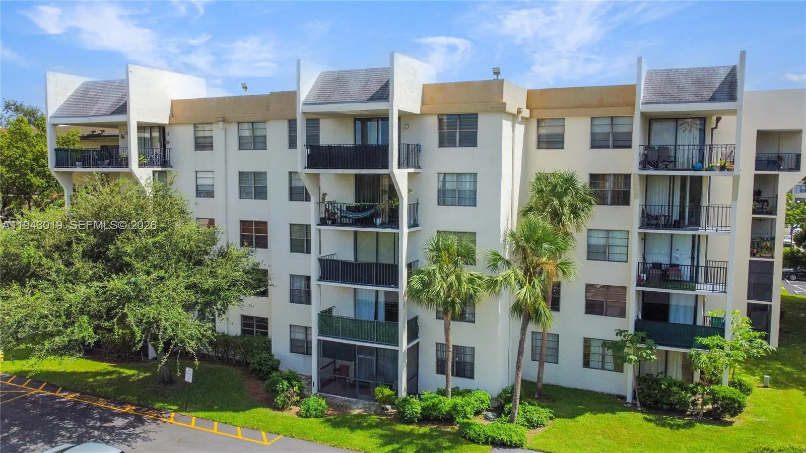 2 bedroom 2 bath for sale at 6190 Woodlands Blvd # 312, Tamarac FL 33319