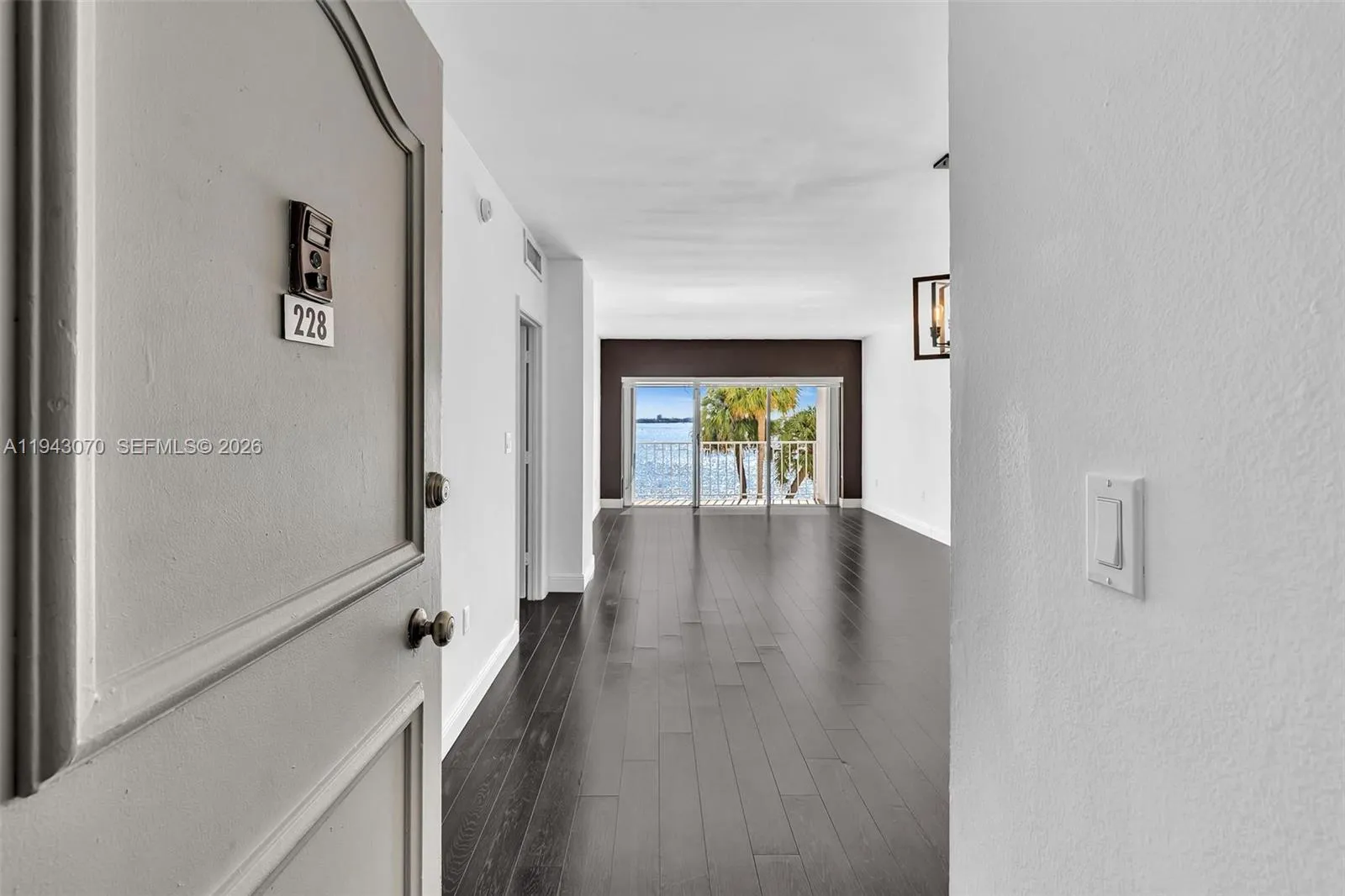 500 Bayview Dr # 228, Sunny Isles Beach FL 33160