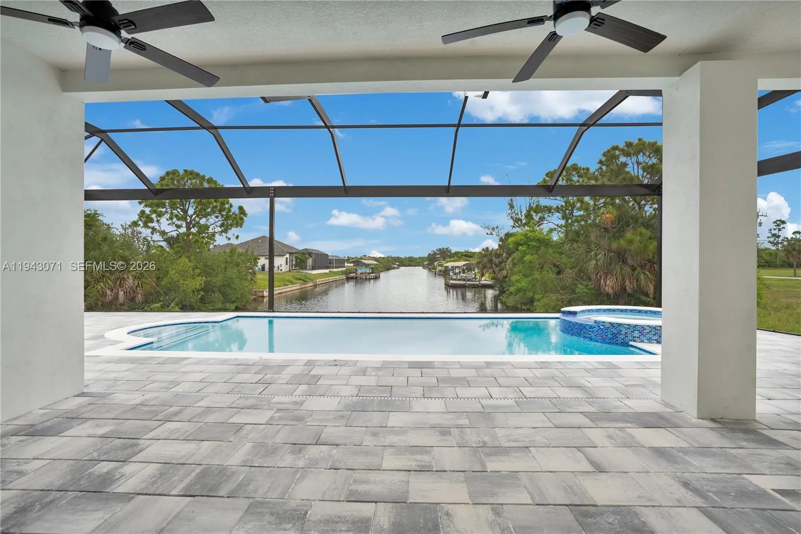 4009 W Jacaranda Pkwy, Cape Coral FL 33993