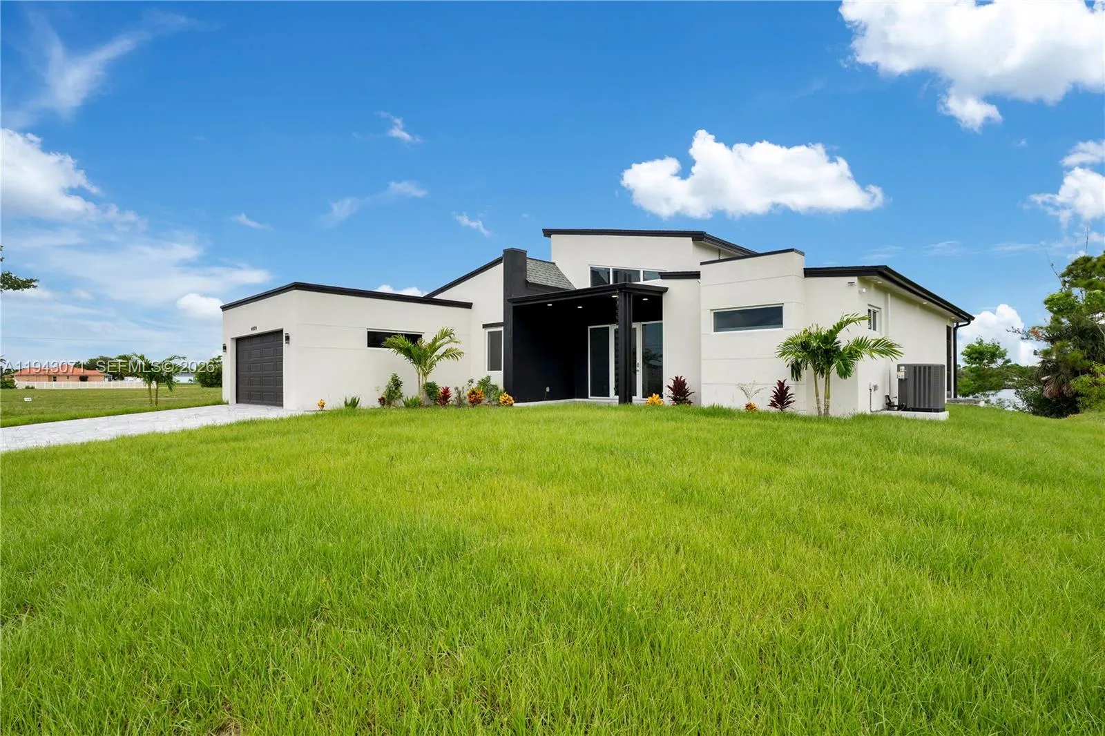 4009 W Jacaranda Pkwy, Cape Coral FL 33993
