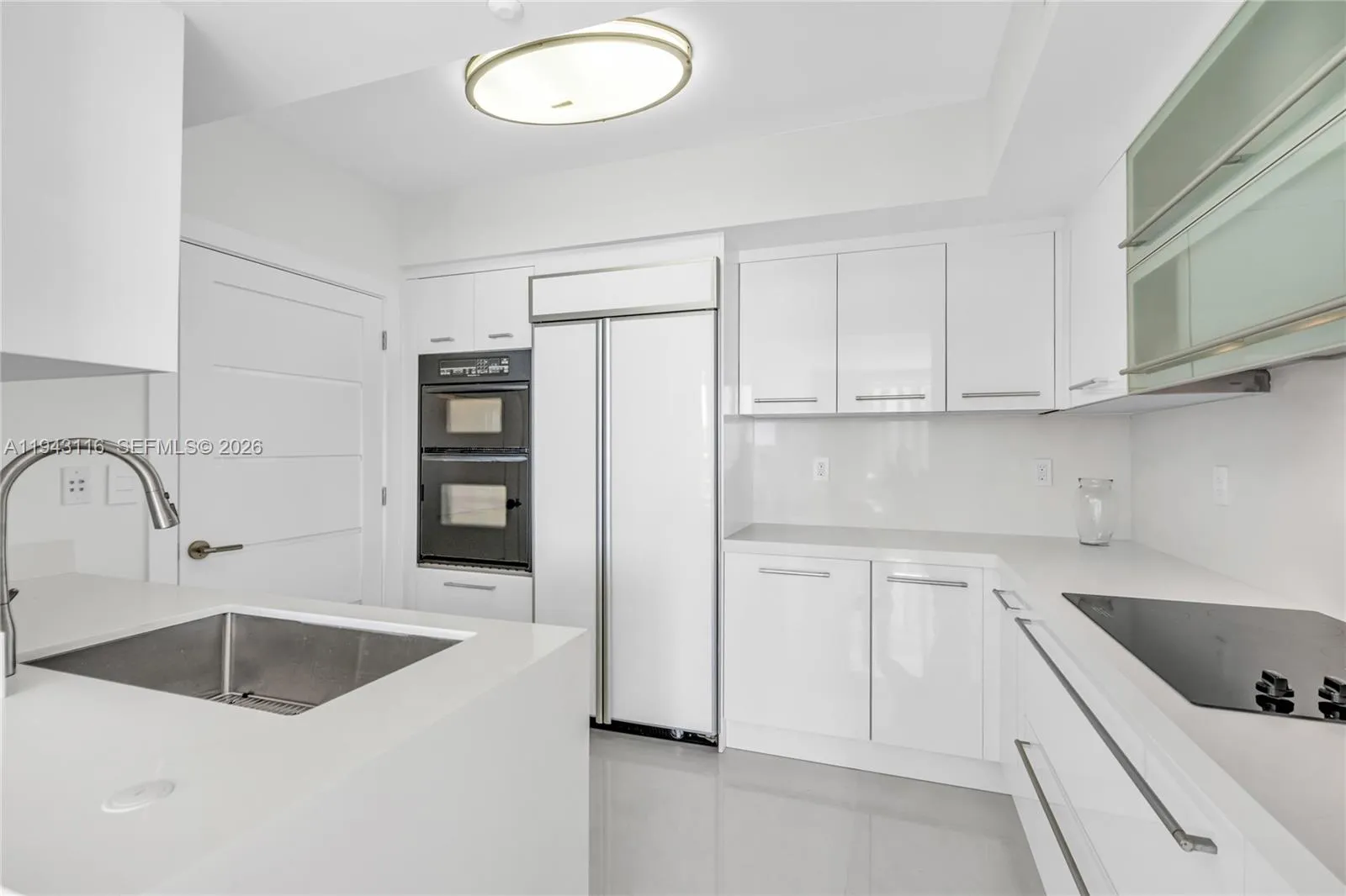 2 bedroom 2 bath for rent at 18911 Collins Ave # 1003, Sunny Isles Beach FL 33160