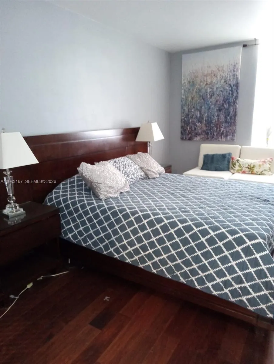 100 Lincoln Rd # 814, Miami Beach FL 33139