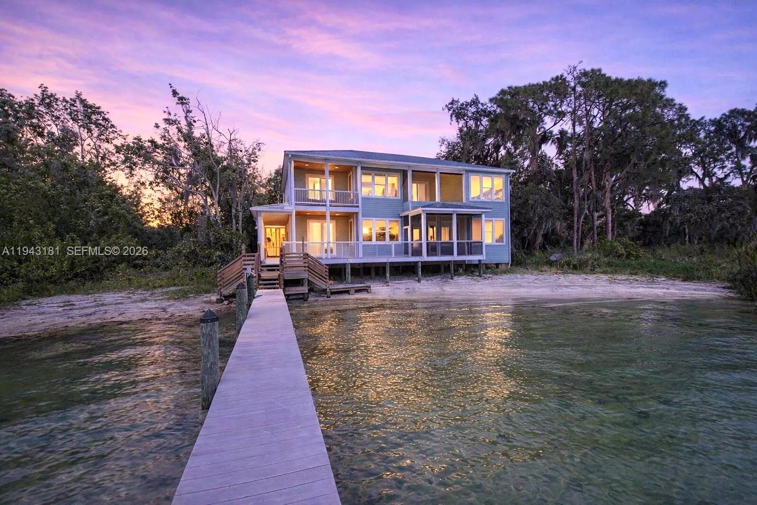 424 Lake Mirror Dr, Lake Placid FL 33852