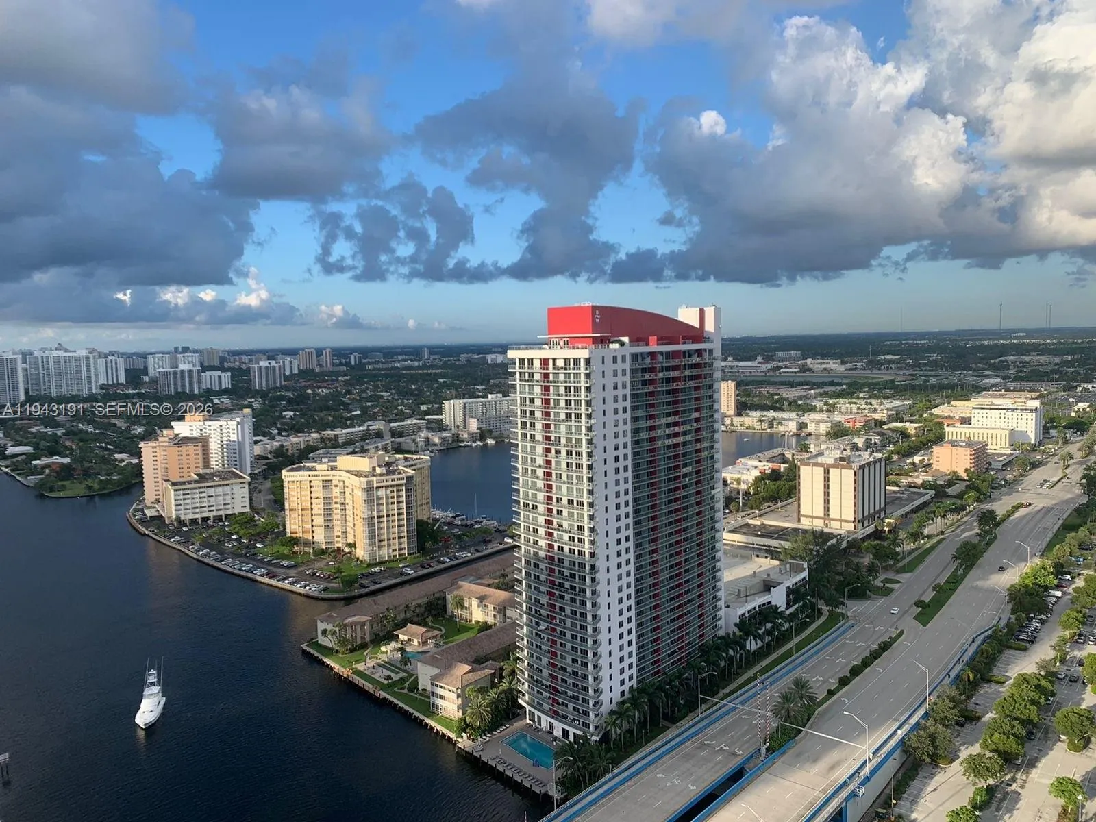 3 bedroom 2 bath for sale at 4010 S Ocean Dr # R3004, Hollywood FL 33019