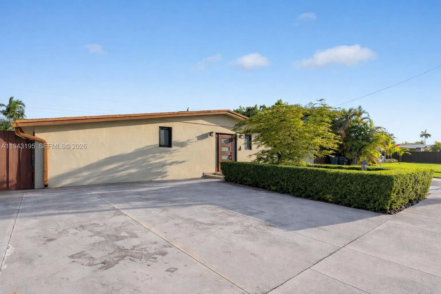 8840 SW 50th Ter, Miami FL 33165