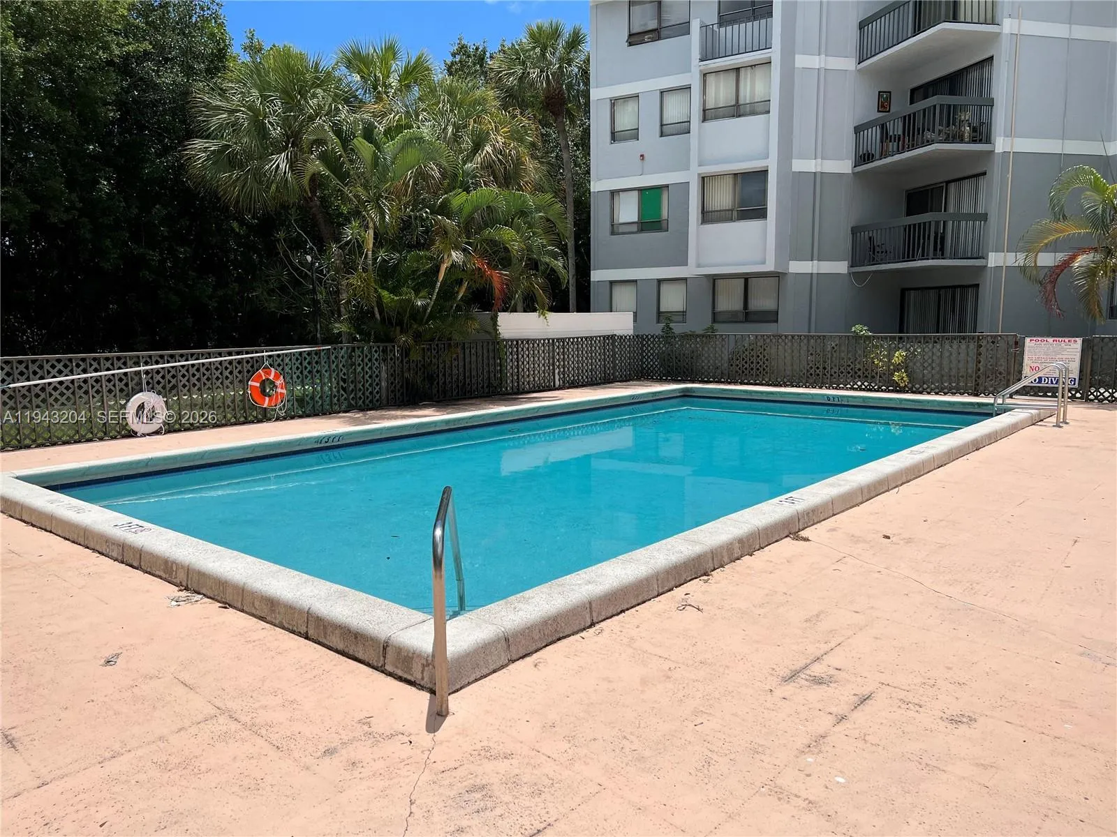 1 bedroom 1 bath for sale at 1850 N Congress Ave # 409, West Palm Beach FL 33401