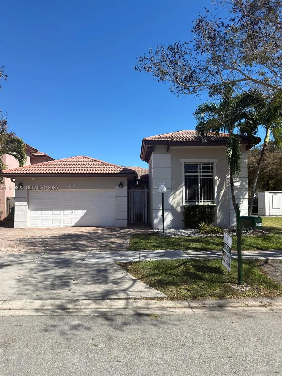 4 bedroom 2 bath for sale at 22903 SW 113th Path, Miami FL 33170