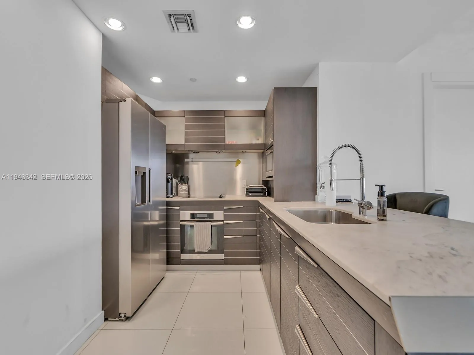 200 Biscayne Boulevard Way # 3603, Miami FL 33131