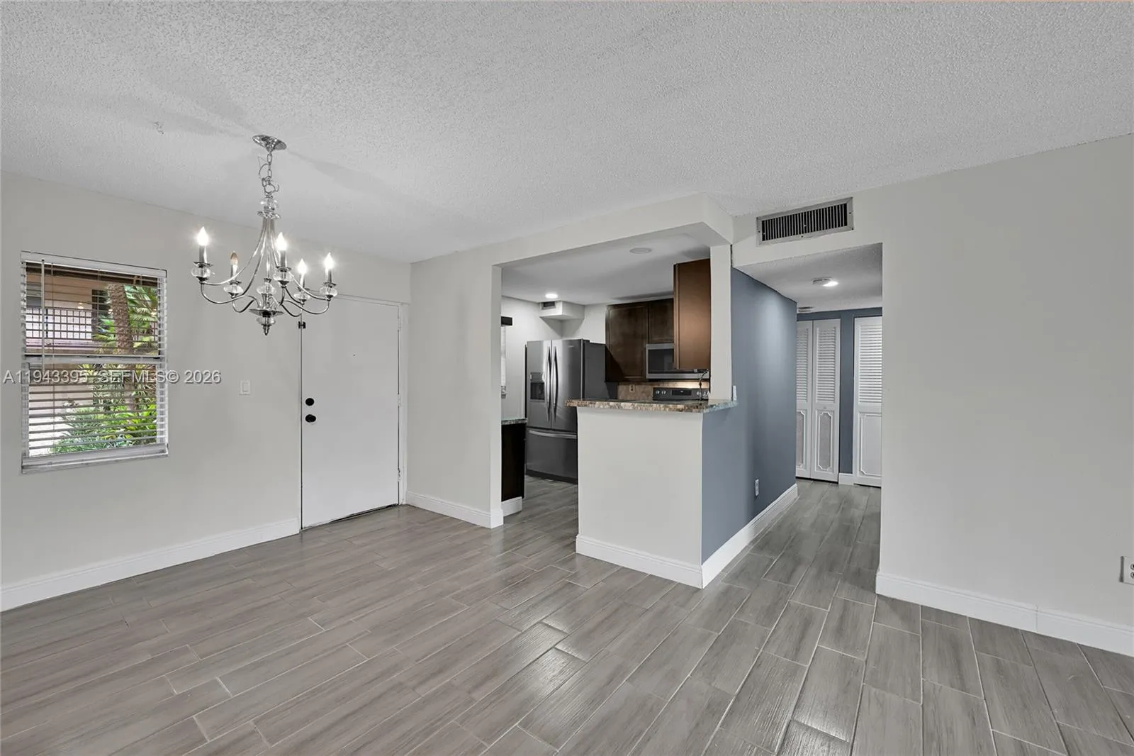 2850 Somerset Dr # 105L, Lauderdale Lakes FL 33311