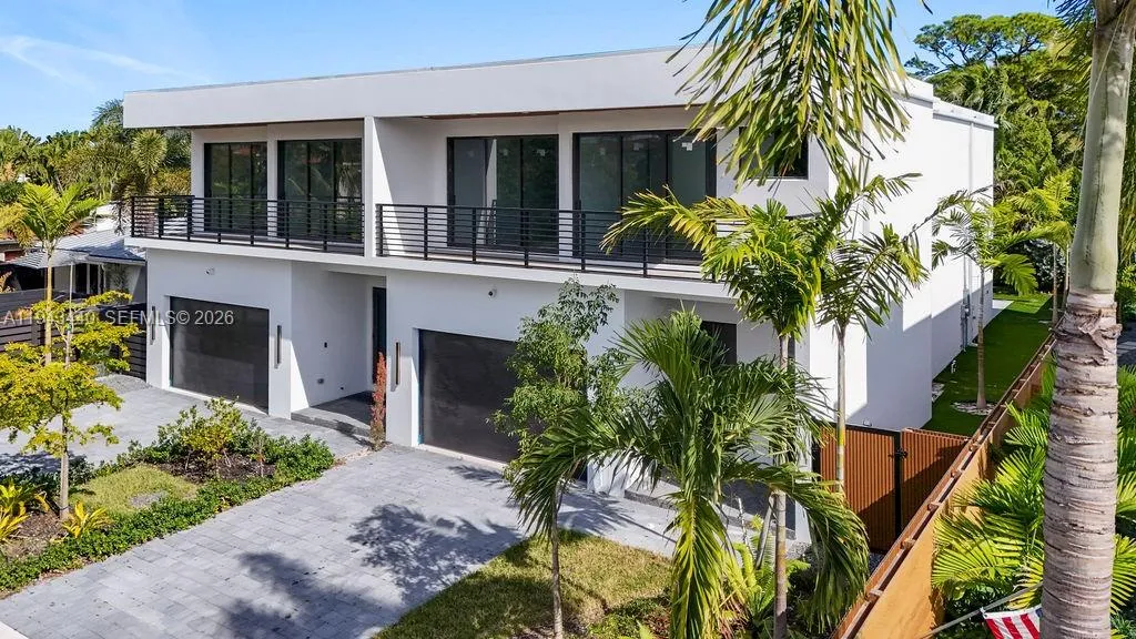 1122 NE 10th Ave, Fort Lauderdale FL 33304