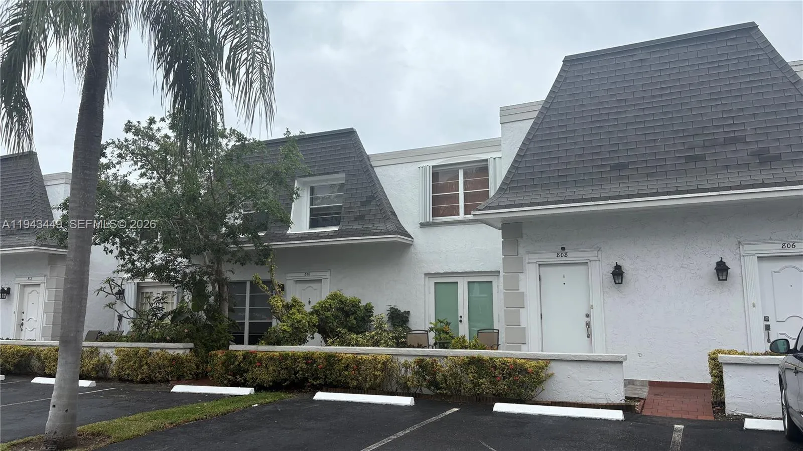 808 NE 27th Ave # 808, Hallandale Beach FL 33009