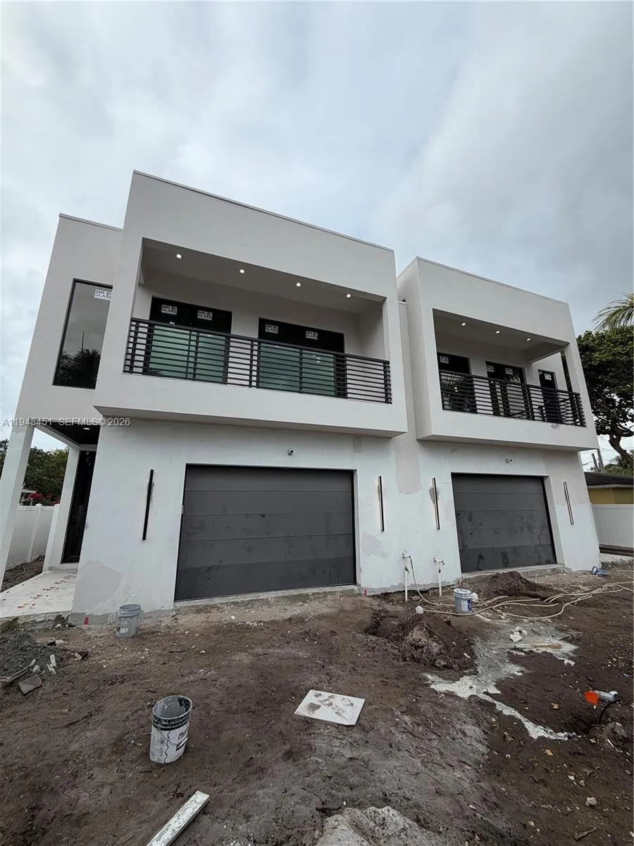 1135 NE 11th Ave, Fort Lauderdale FL 33304