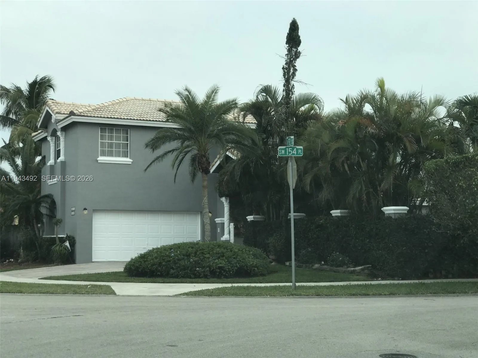 4 bedroom 3 bath for sale at 15448 SW 92nd St, Miami FL 33196