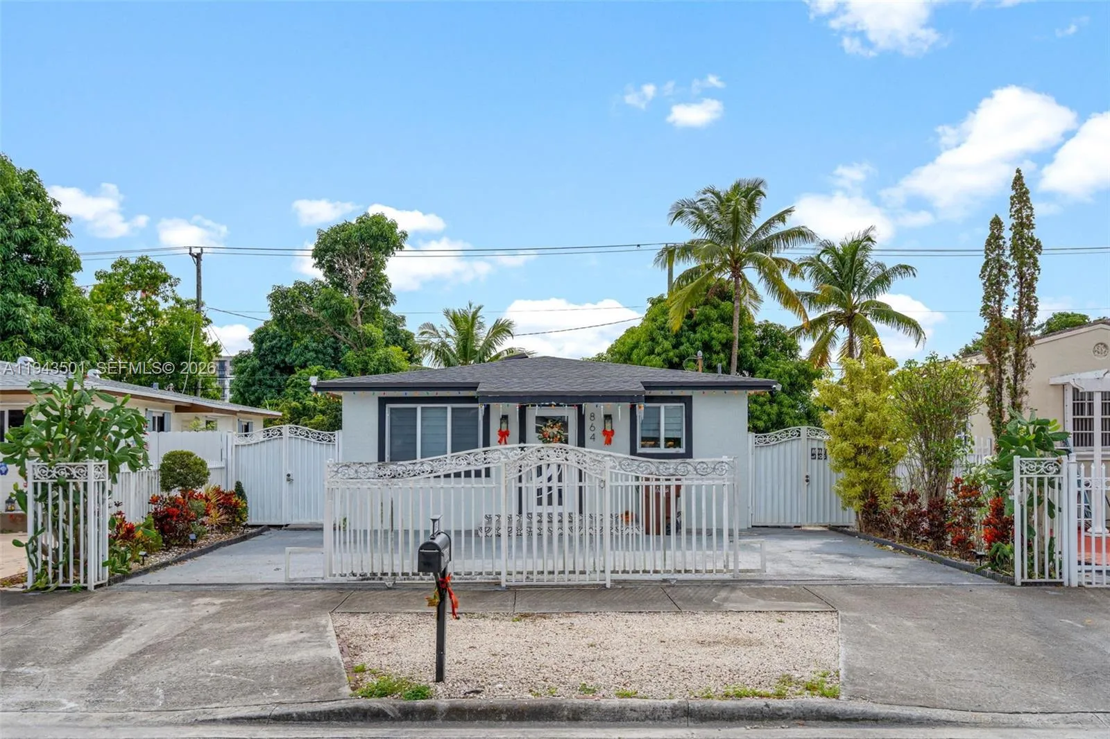 3 bedroom 1 bath for sale at 864 E 29th St, Hialeah FL 33013