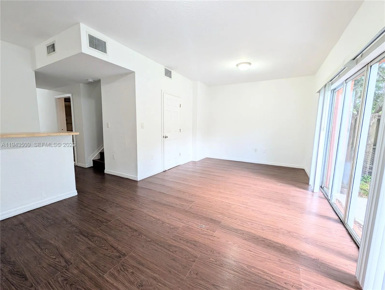 825 SW 6th Pl, Florida City FL 33034