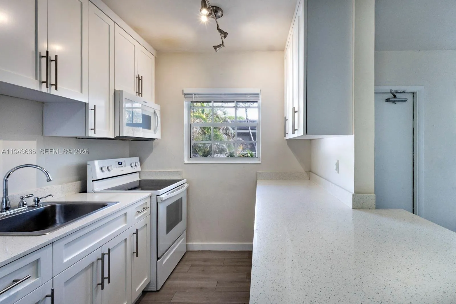 1 bedroom 1 bath for sale at 6511 Santona St # C18, Coral Gables FL 33146