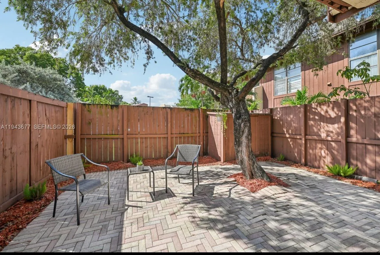 7024 SW 114th Pl # B52, Miami FL 33173