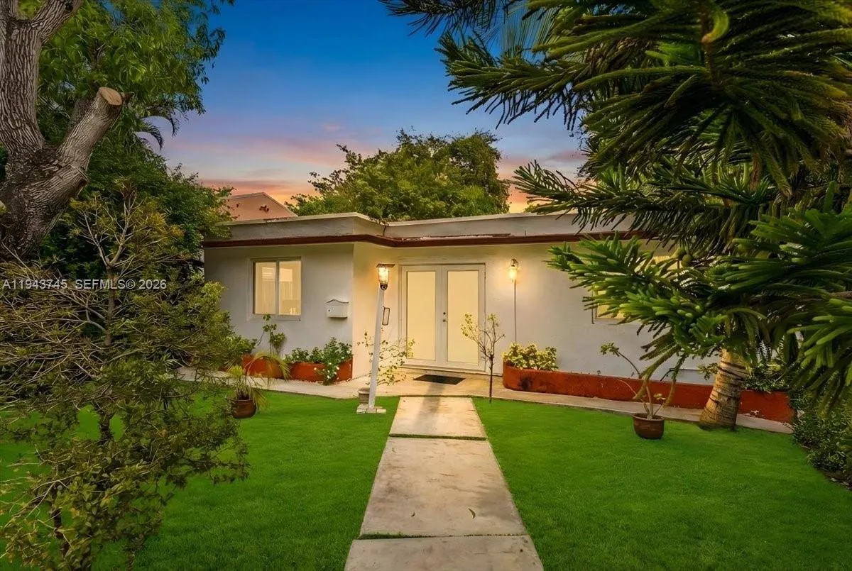 4 bedroom 2 bath for sale at 321 SW 19th Rd, Miami FL 33129