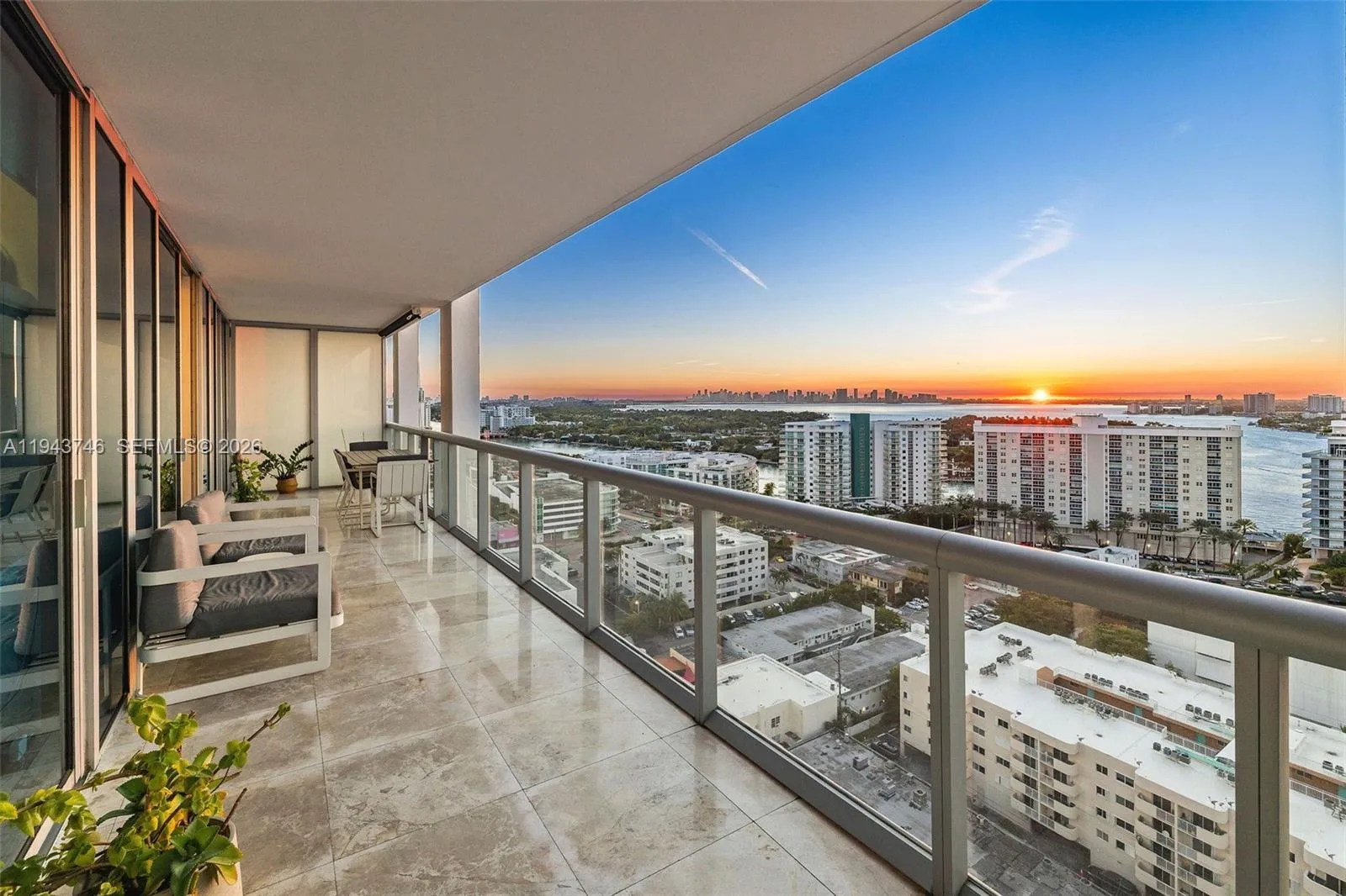 6799 Collins Ave, Miami Beach FL 33141