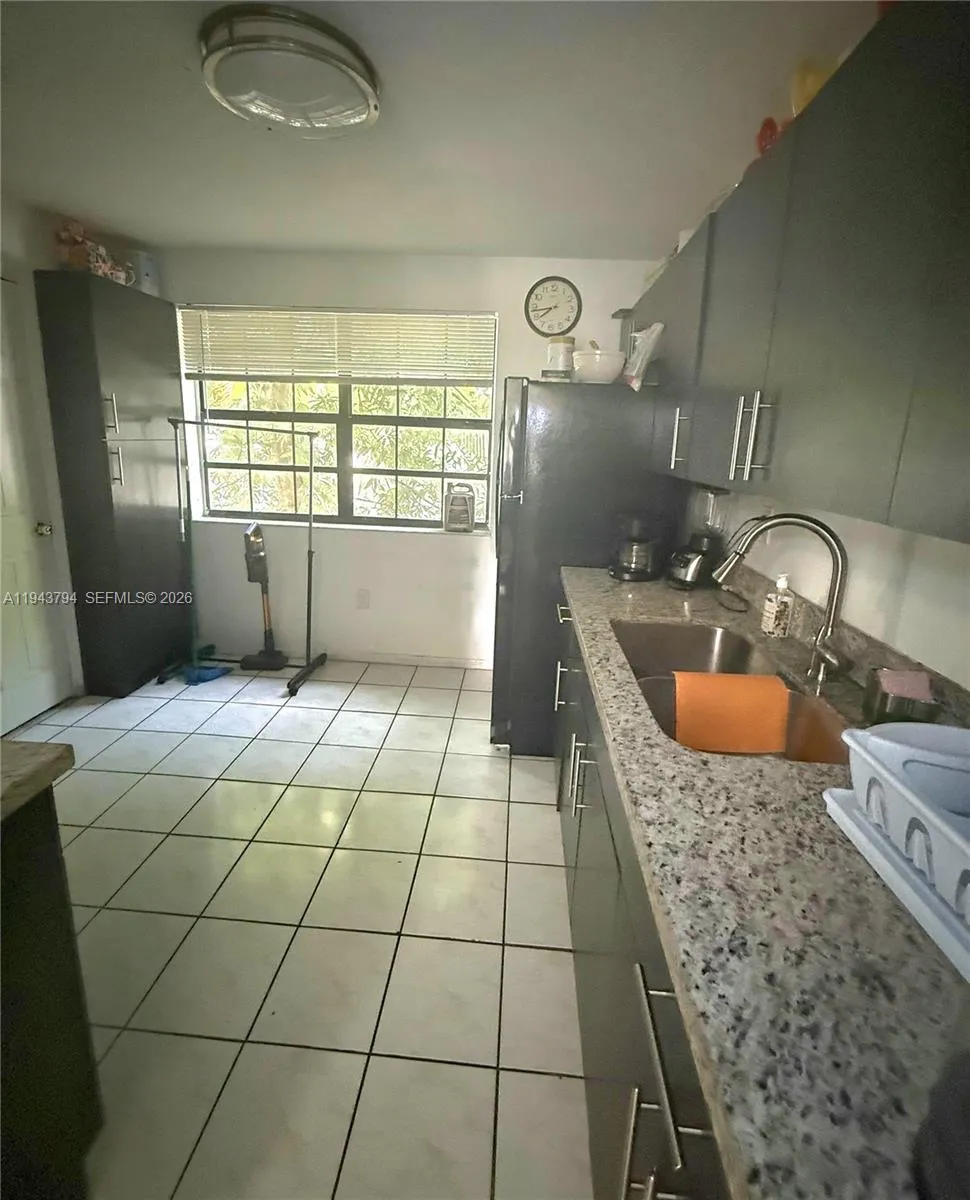 9902 Hammocks Blvd # 60, Miami FL 33196