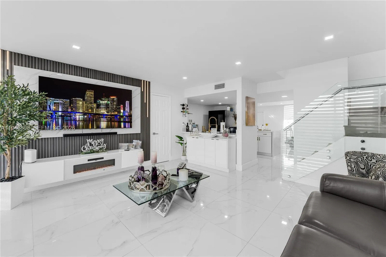 2 bedroom 2 bath for sale at 13835 SW 84th St # 503, Miami FL 33183