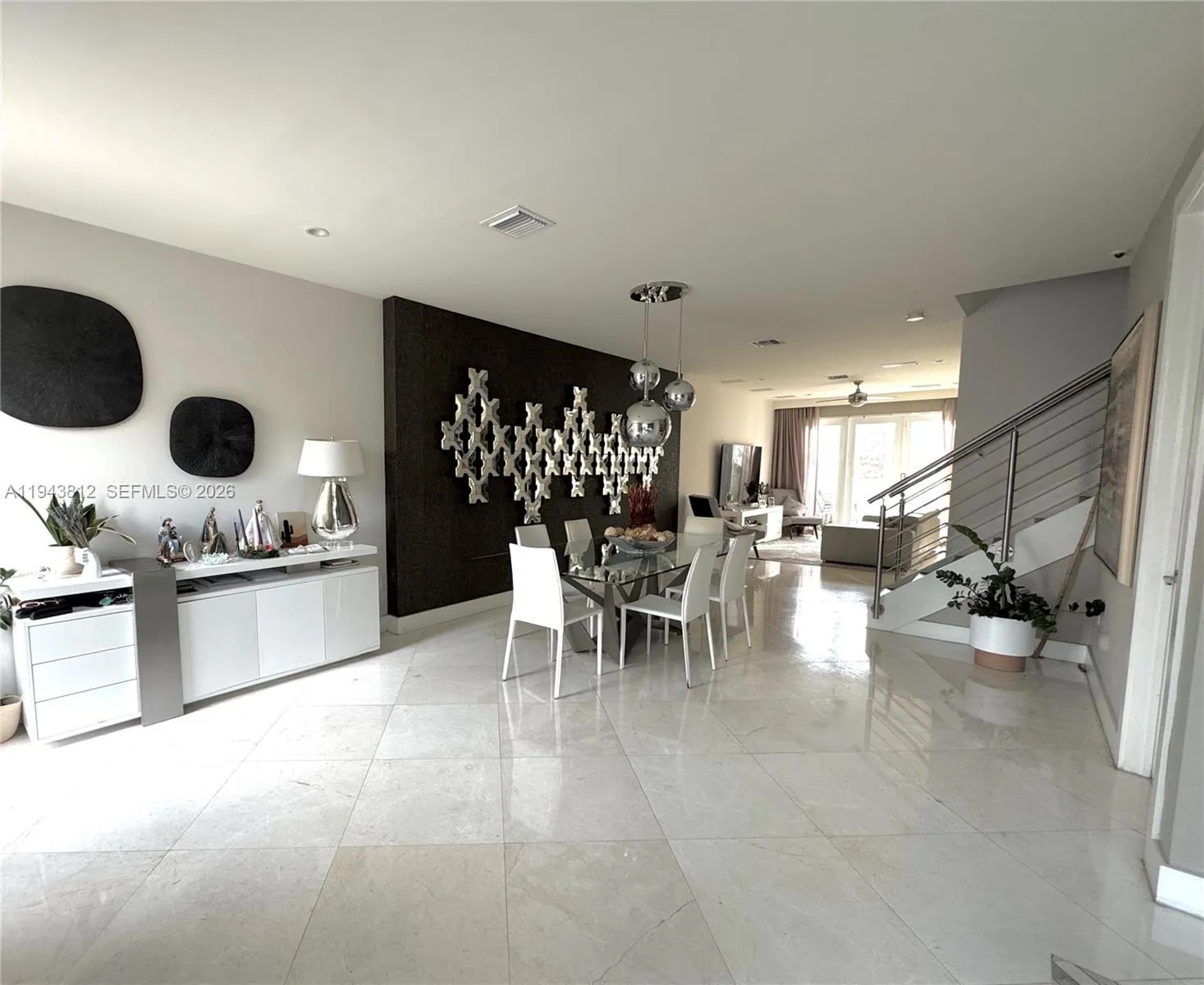 6428 NW 105th Pl, Doral FL 33178