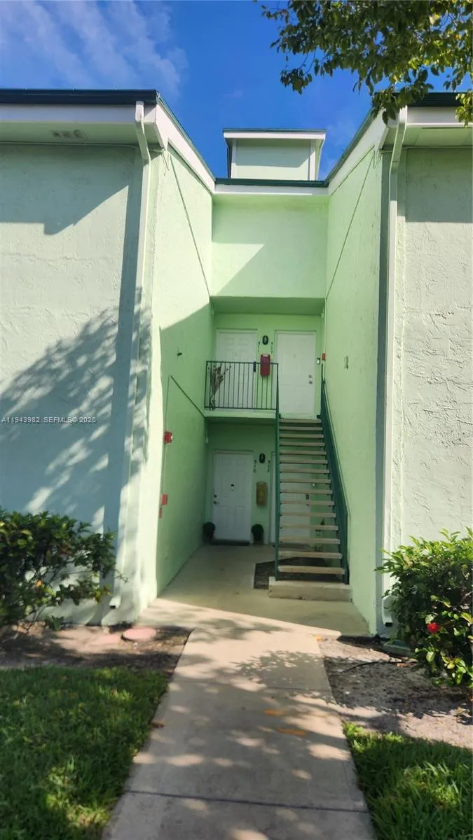 4086 N Pine Island Rd # 510, Sunrise FL 33351