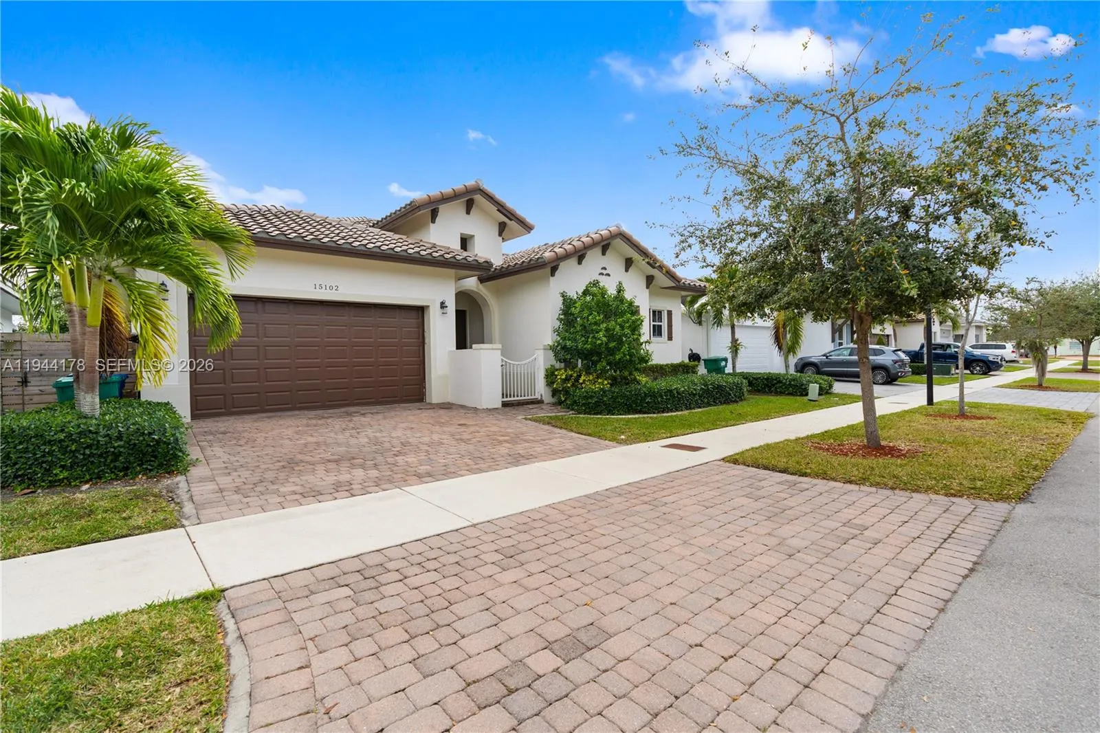 4 bedroom 3 bath for sale at 15102 SW 177th Ter, Miami FL 33187