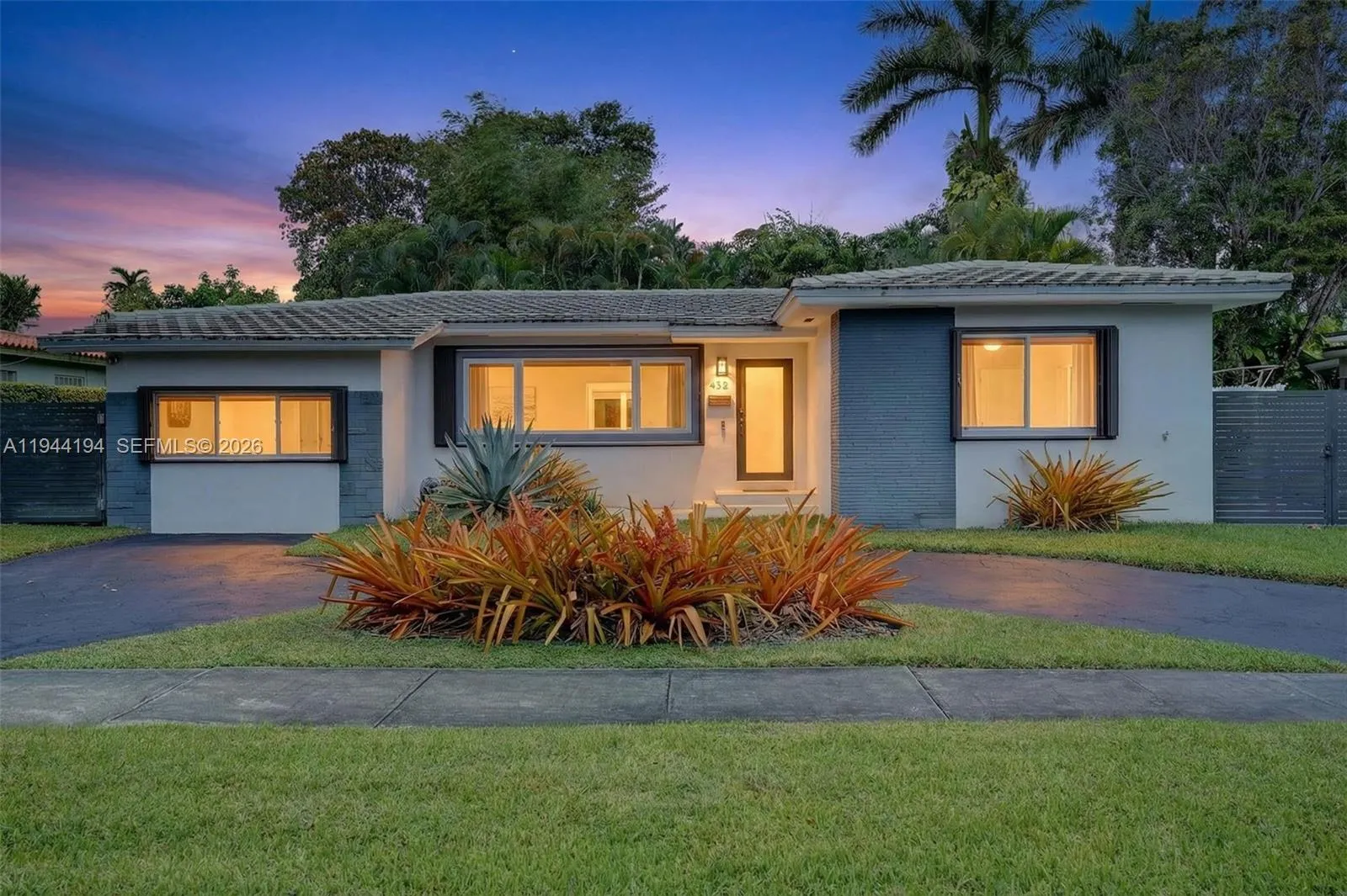 4 bedroom 3 bath for sale at 425 NE 114th St, Miami FL 33161