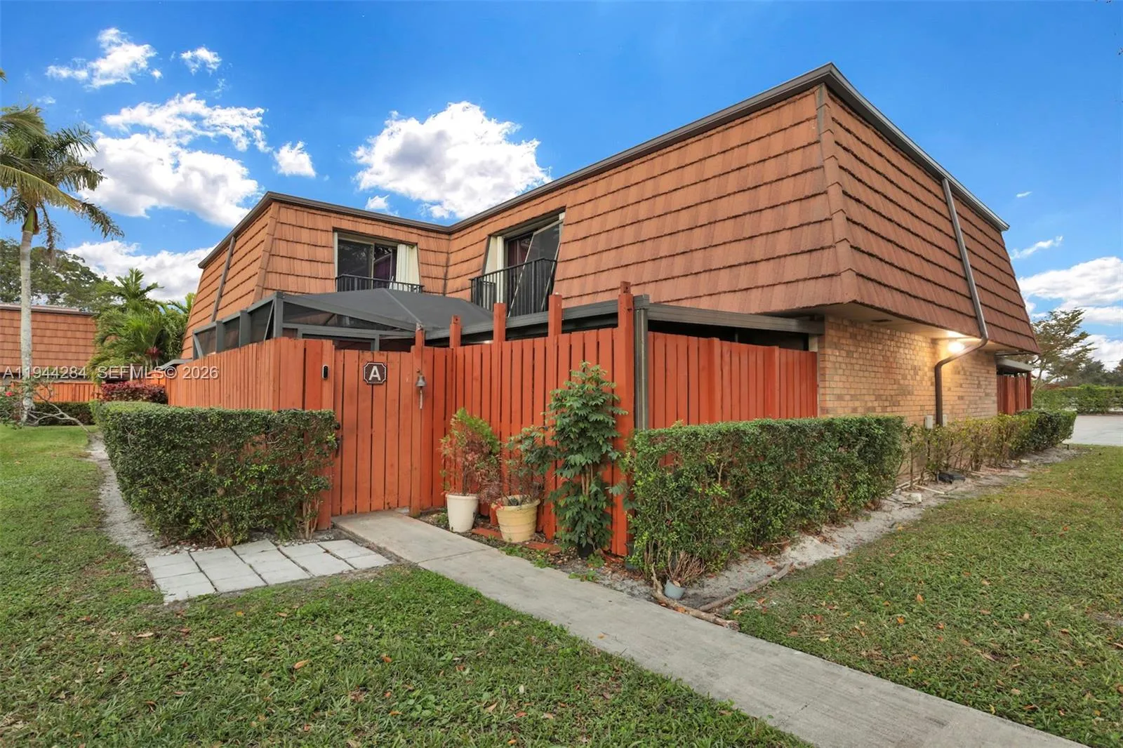 9139 SW 23rd St # A, Davie FL 33324