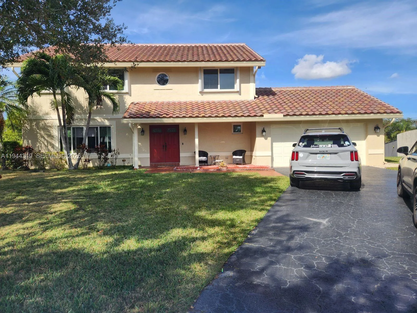4 bedroom 2 bath for sale at 14531 Hickory Ct, Davie FL 33325