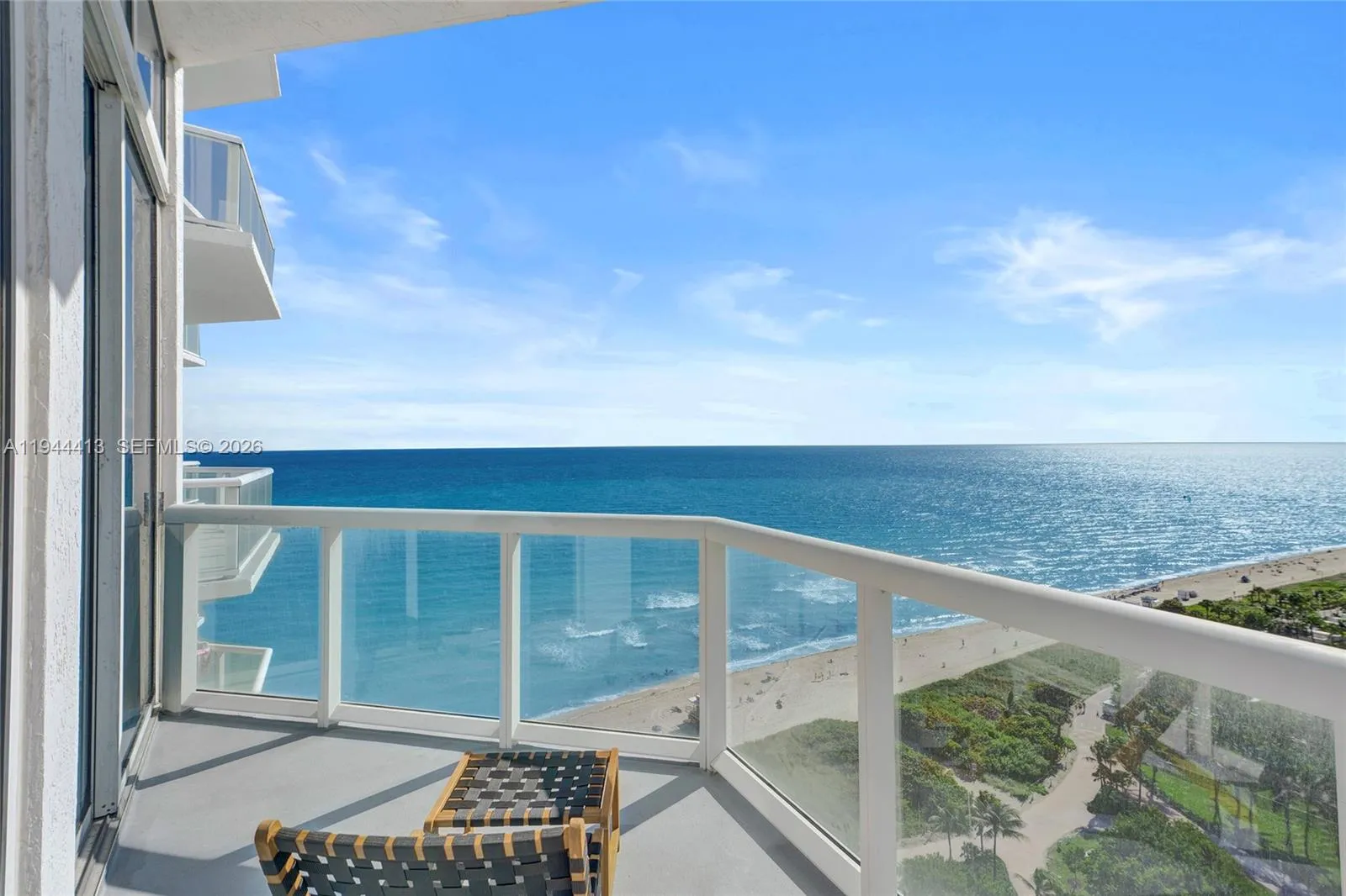 1 bedroom 1 bath for sale at 6515 Collins Ave # 1806, Miami Beach FL 33141
