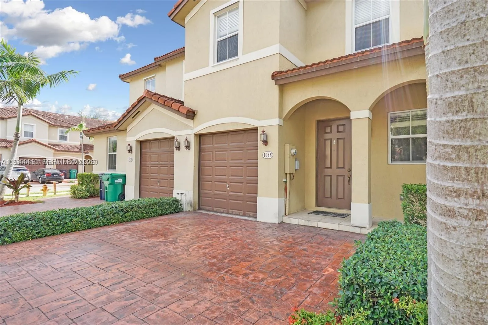 1048 NE 208th St, Miami FL 33179