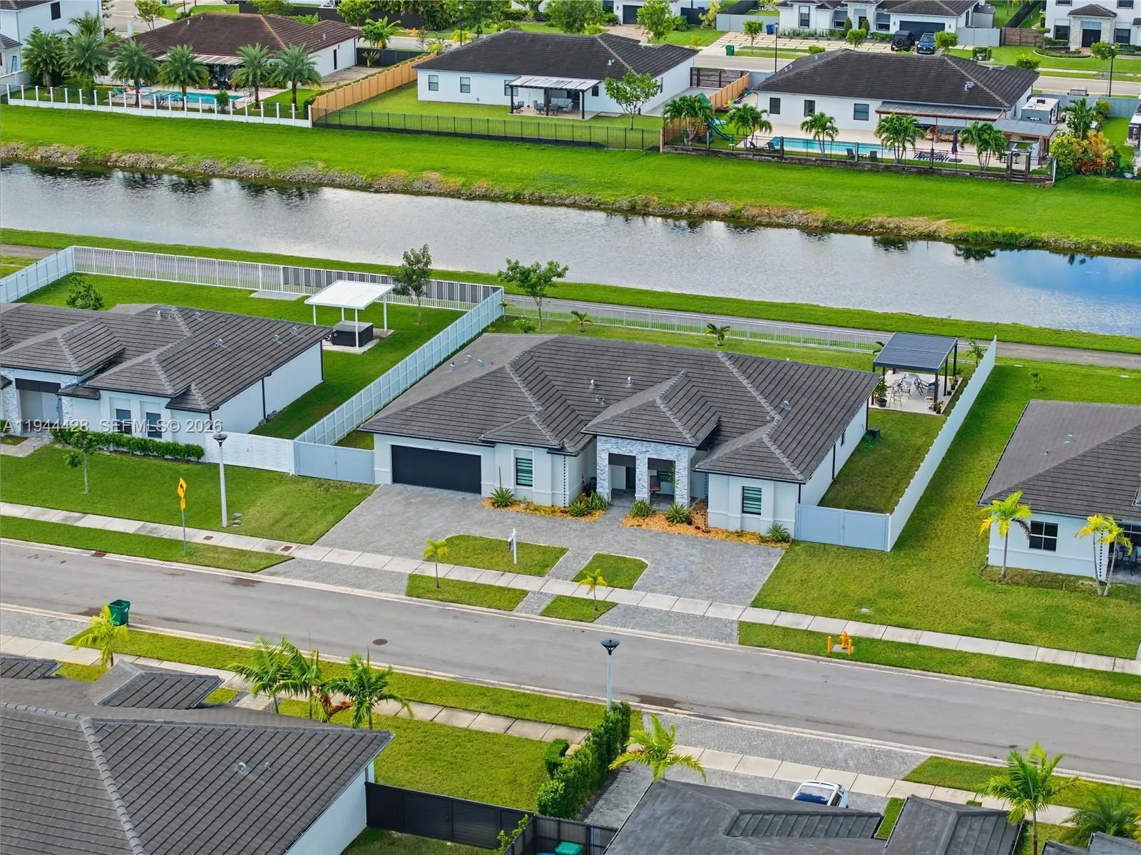 5 bedroom 4 bath for sale at 19080 SW 133RD CT, Miami FL 33177