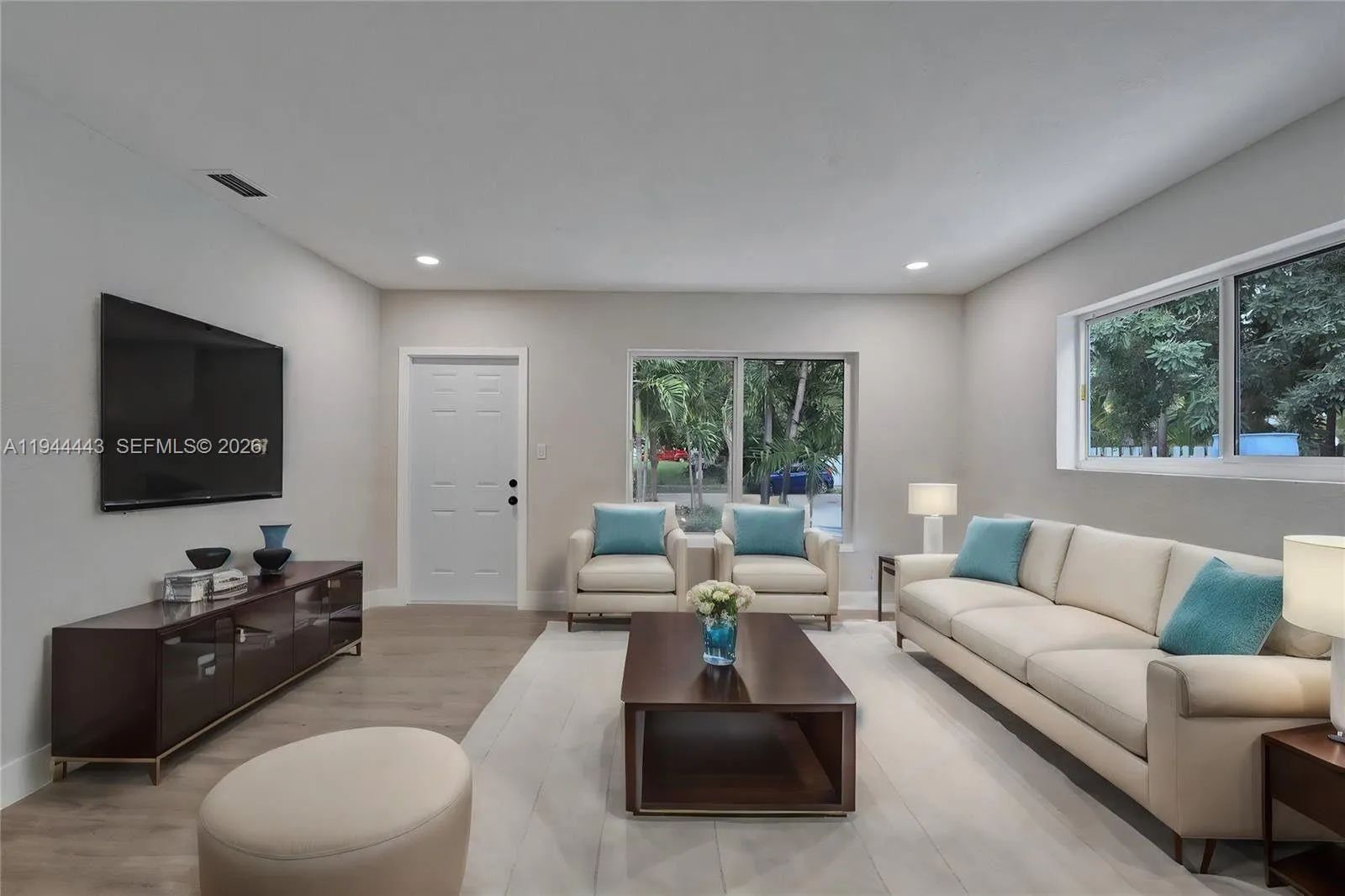 21021 NE 13th Pl, Miami FL 33179