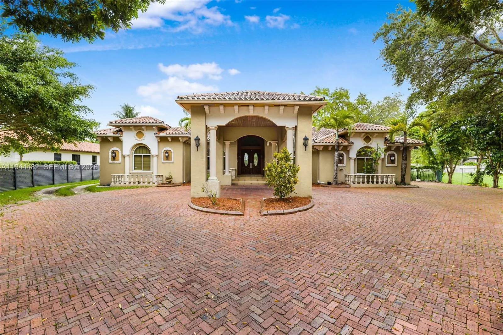 5 bedroom 4 bath for sale at 7761 SW 122nd Ave, Miami FL 33183