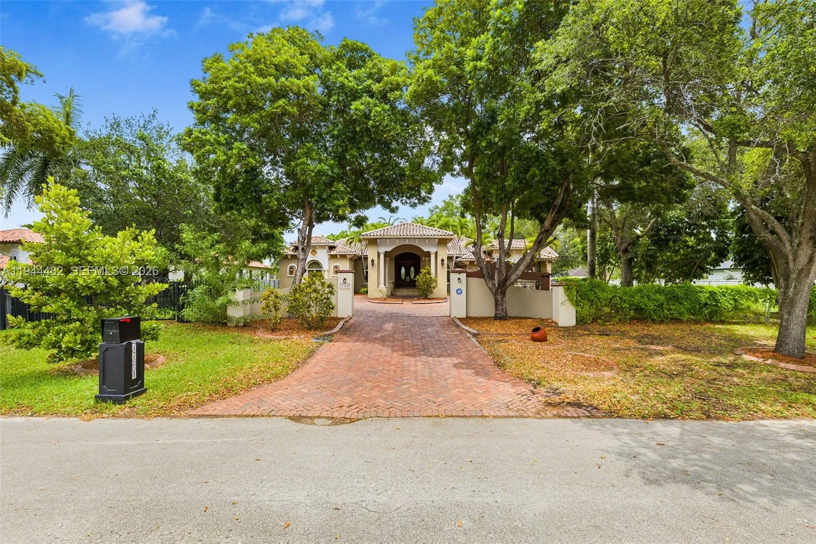 7761 SW 122nd Ave, Miami FL 33183