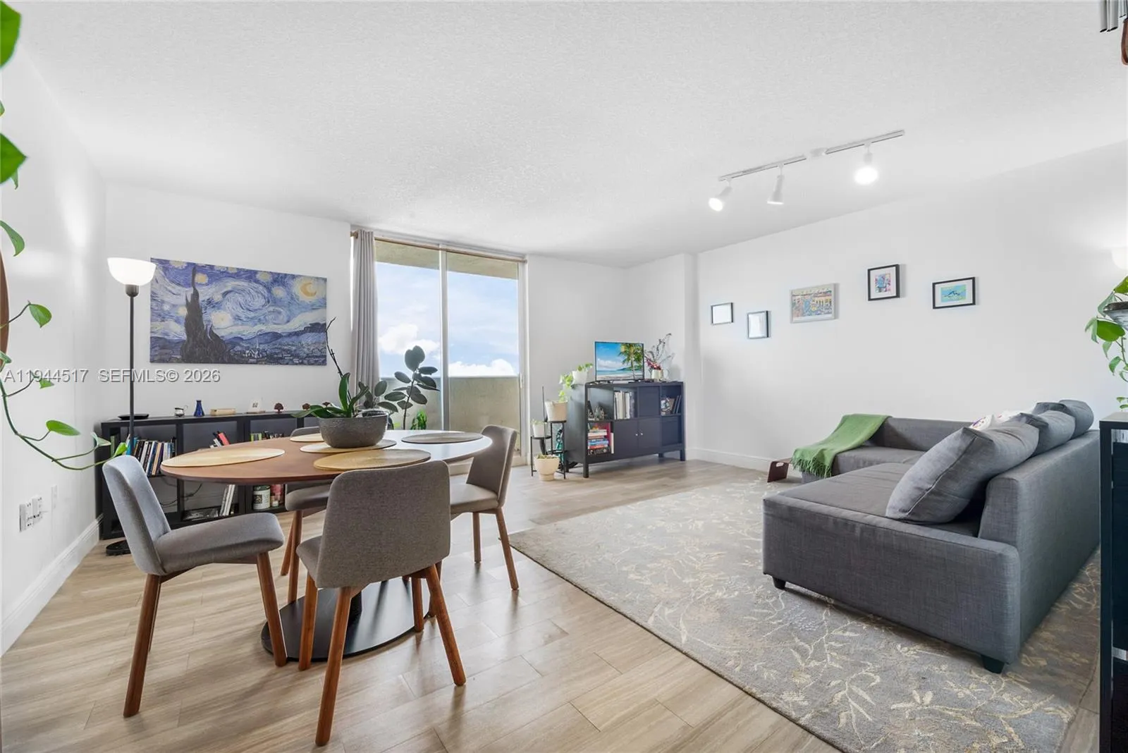 3000 Coral Way # 1409, Miami FL 33145