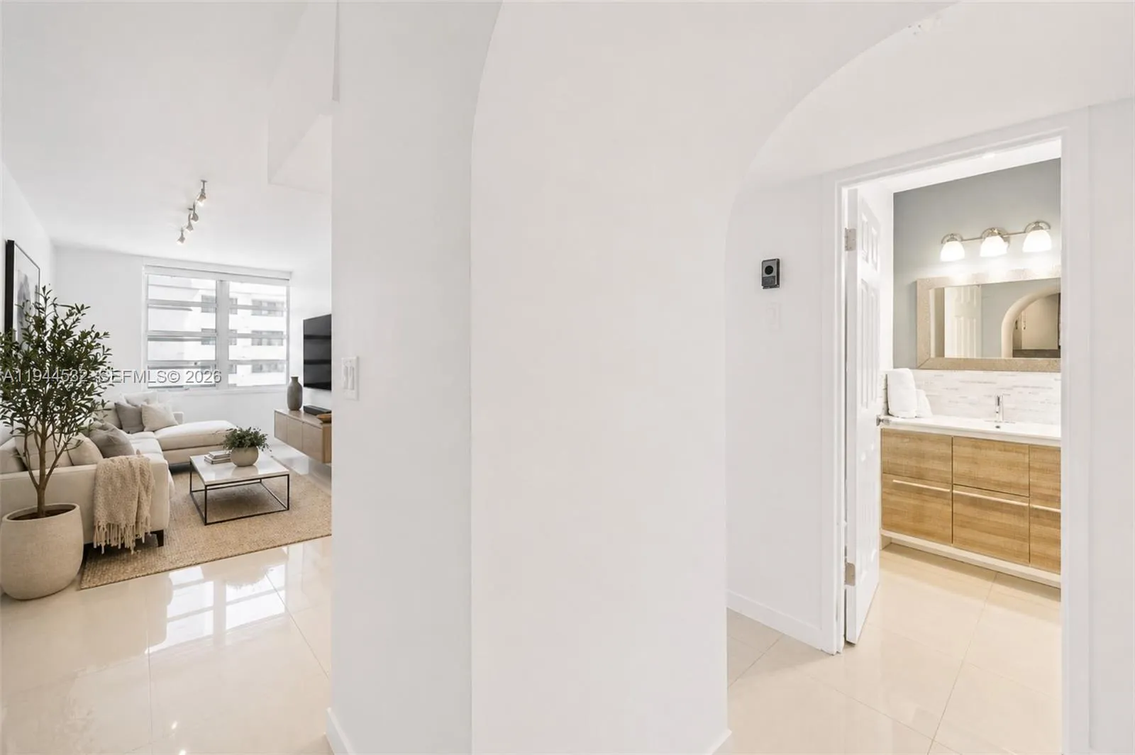 100 Lincoln Rd # 501, Miami Beach FL 33139