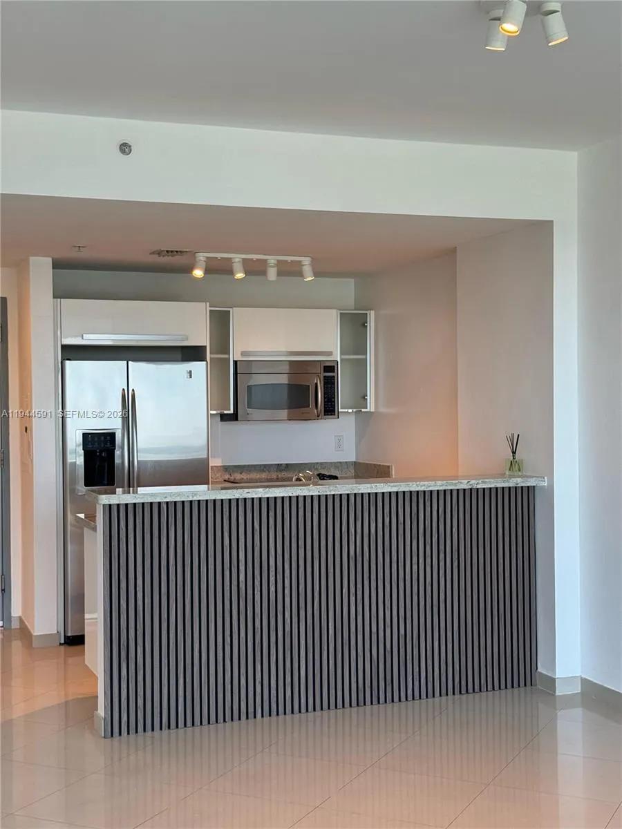 1 bedroom 1 bath for sale at 601 NE 36th St # 1205, Miami FL 33137