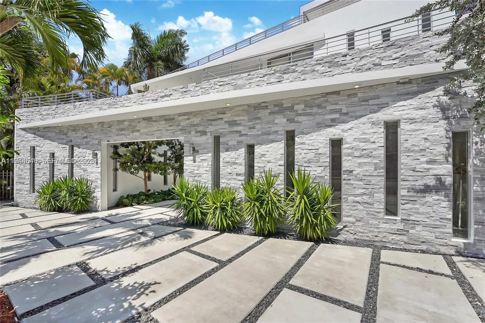 5910 N Bayshore Dr, Miami FL 33137