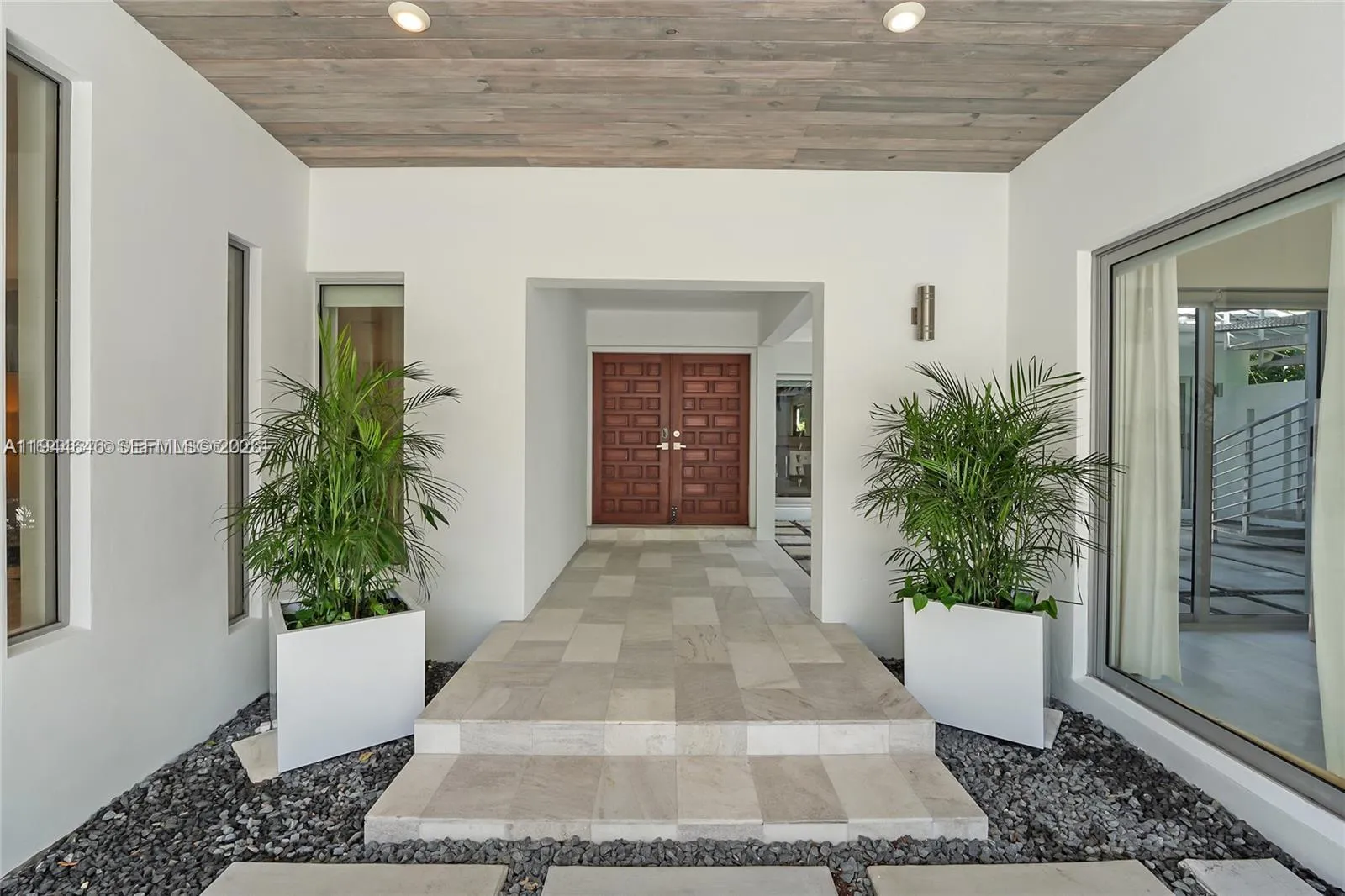 5910 N Bayshore Dr, Miami FL 33137