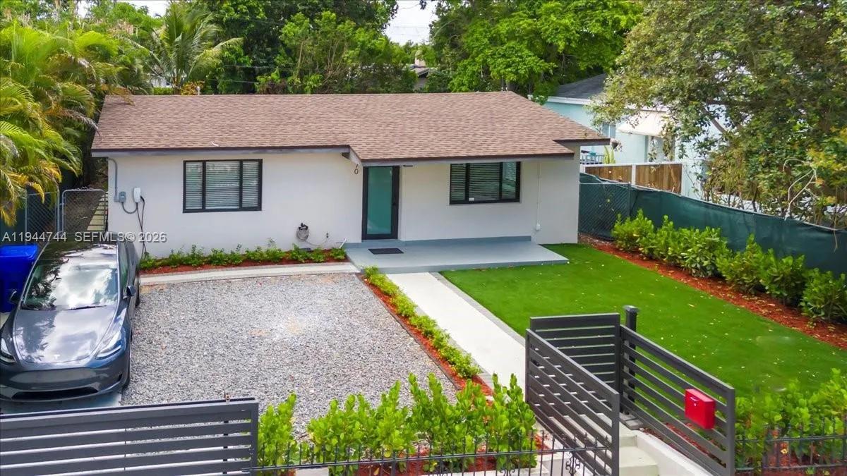70 NW 47th Ter, Miami FL 33127