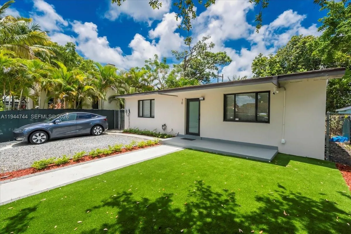 70 NW 47th Ter, Miami FL 33127