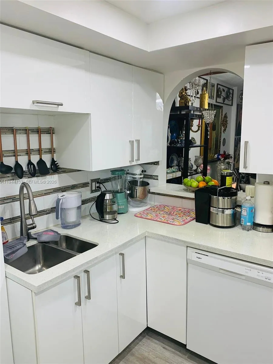 1333 E Hallandale Beach Blvd # 131, Hallandale Beach FL 33009