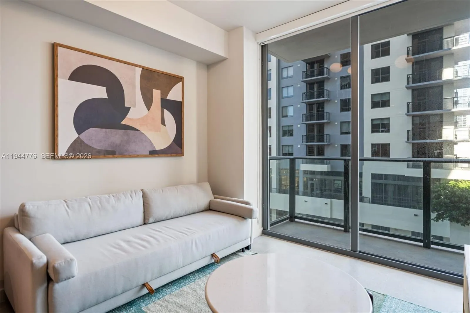 11 NE 6th # 1210, Miami FL 33132