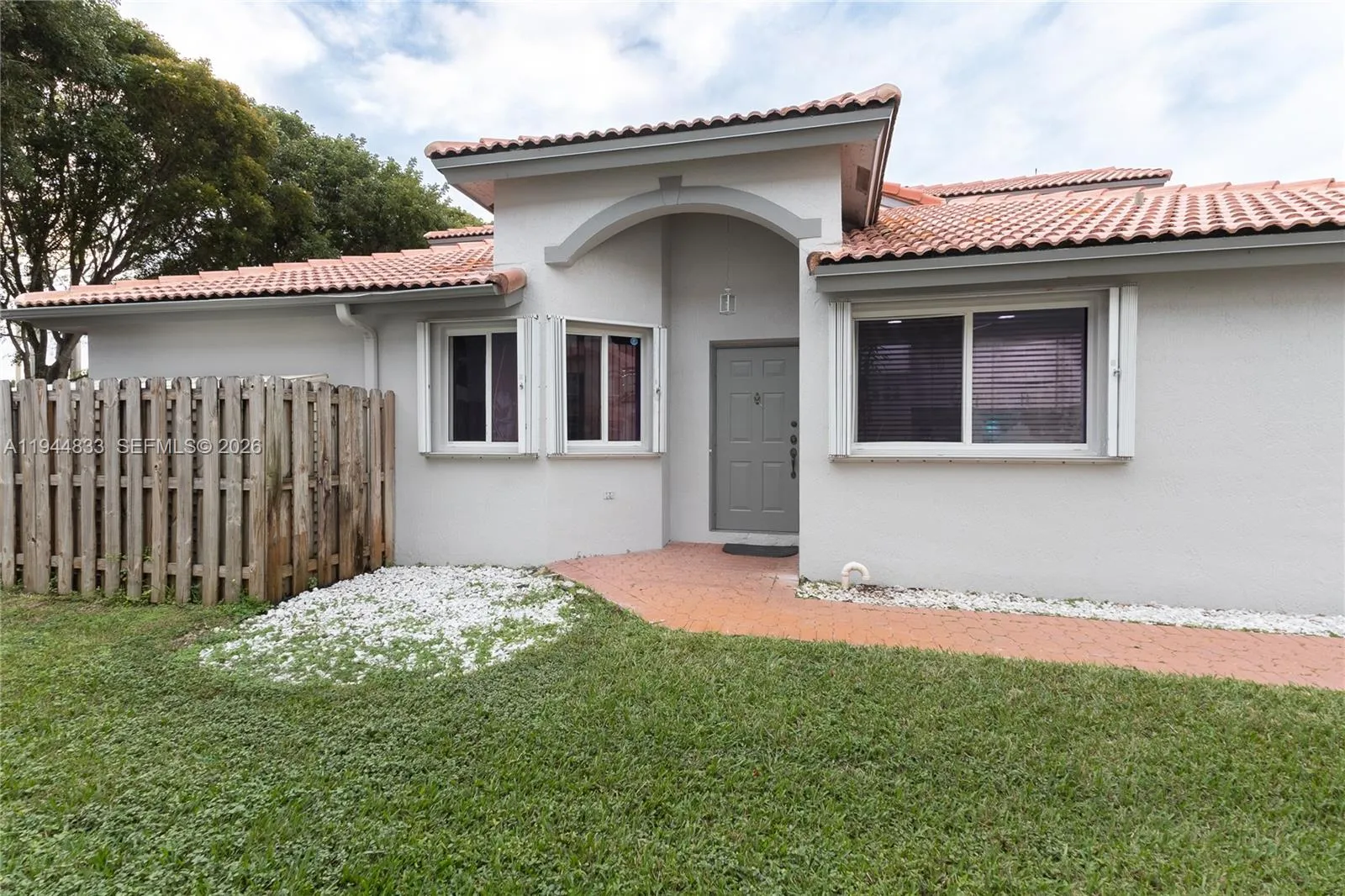 11600 NW 50th Ter, Doral FL 33178