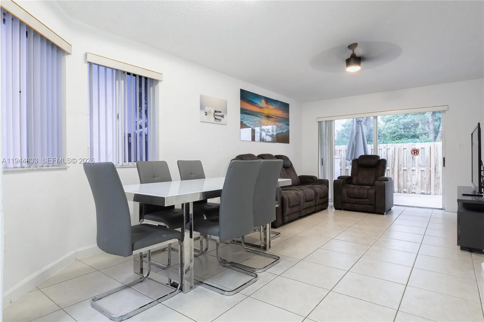 11600 NW 50th Ter, Doral FL 33178